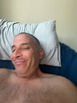 ProperAtmosphere93's Live XXX Chat