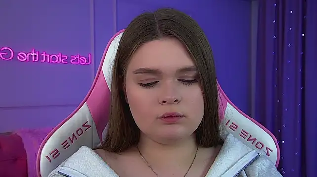CrystalLyons Live XXX Chat