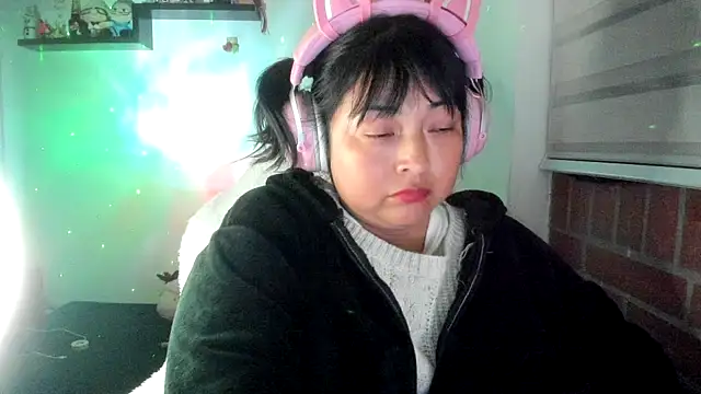 Chat XXX ao vivo de Shaddycute_