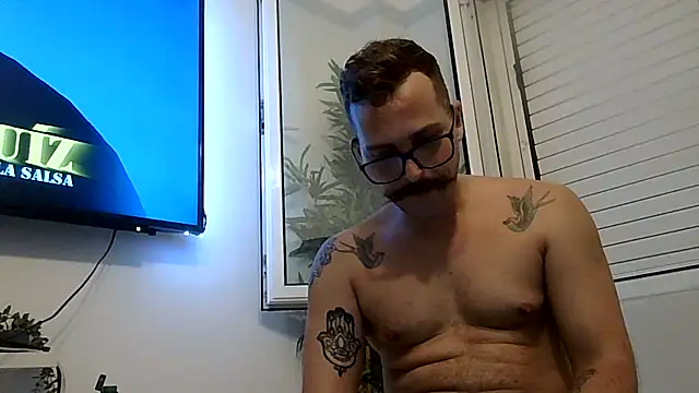 yanick931 Live XXX-Chat