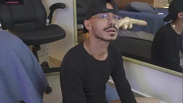 thomas_montiel Pertunjukan Webcam