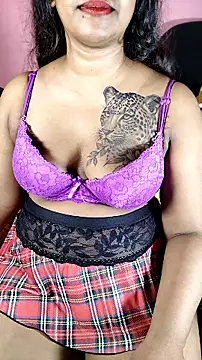 Chat XXX en directo de Sexy-Monikaa