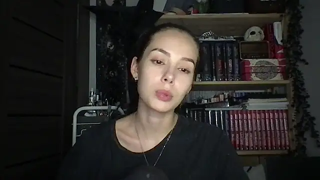 Yuna5343 Chat XXX in diretta