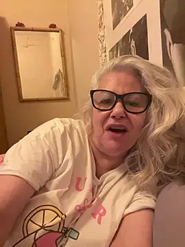 Živý XXX chat CrazyBionda