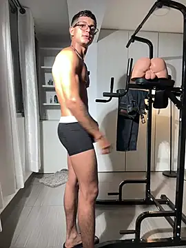 Paradise_boy__ Chat XXX in diretta