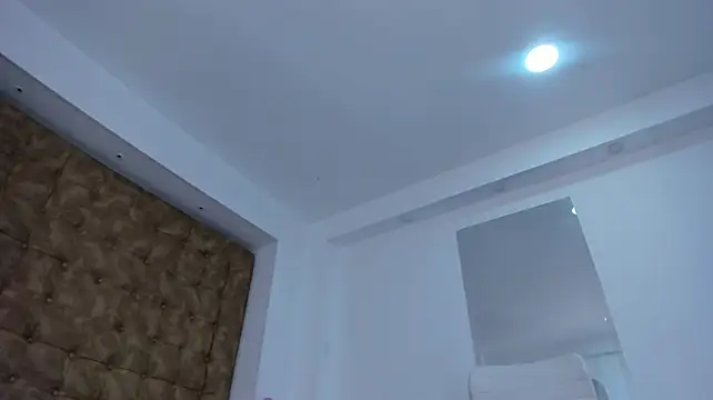 Chat XXX en directo de violet_giraldo