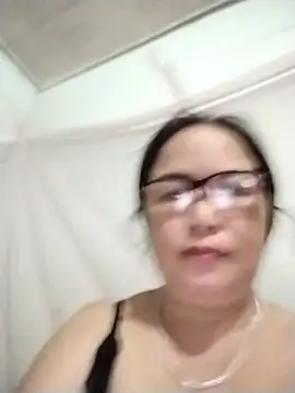NAAYA8190's Webcam Show
