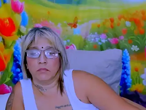 Chat XXX en directo de indianroxy