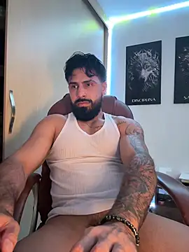 Ryan_Black3 Chat XXX in diretta