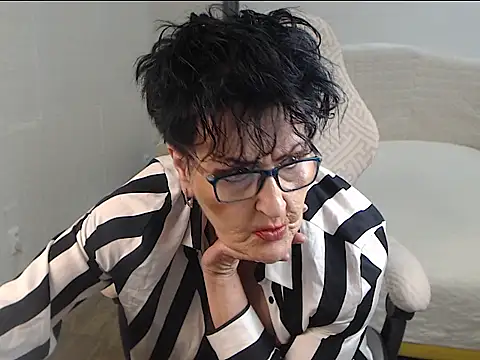 MasterLeila Chat XXX in diretta