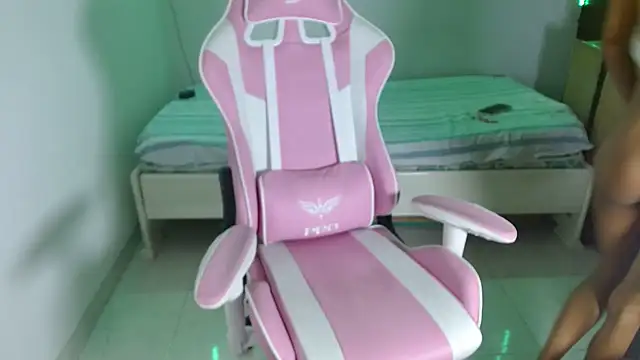 Raya_velvet's Live XXX Chat