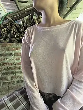 Lolan-00 在線直播表演