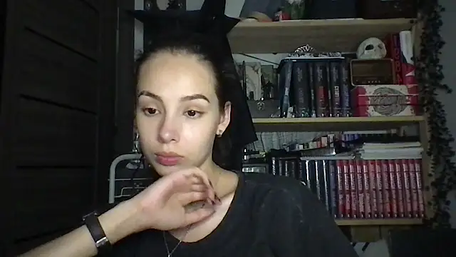 Yuna5343 Chat XXX in diretta