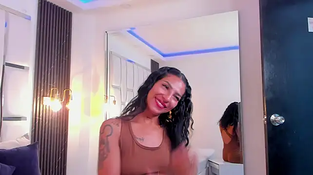 Chat XXX en directo de Maia_Clark520