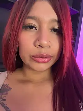 Czat XXX na żywo – Cherry_Charlottee