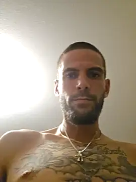whiteboy4200 Show in webcam
