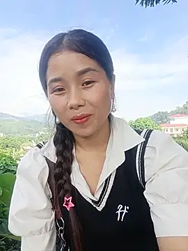 HeresThuy22 即時 XXX 聊天