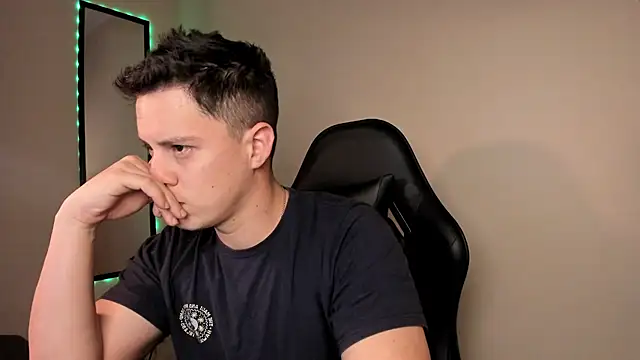 عرض كام KendricTorres