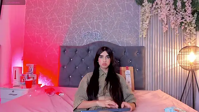 lana_gill1n Webbikameraesitys
