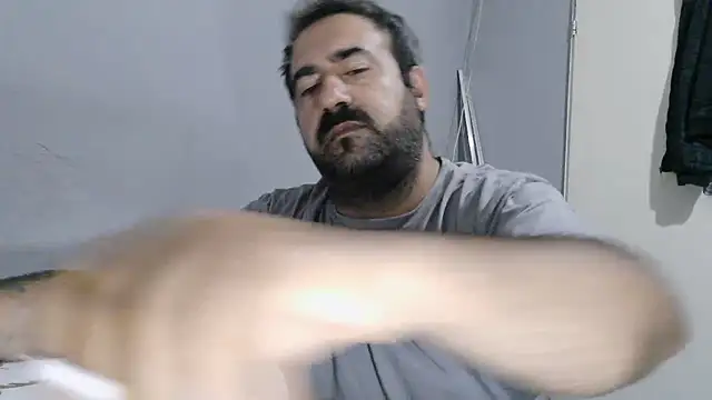 Chat XXX en directo de -Hunter_Blaze-