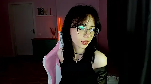 MargoLooooのライブXXXチャット
