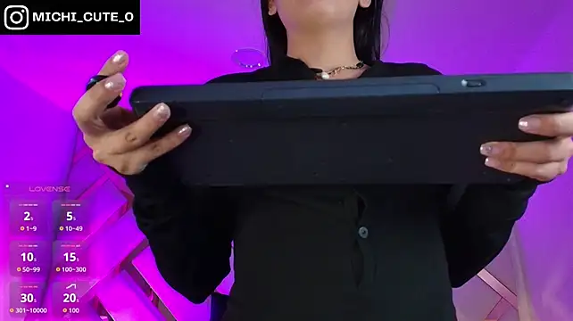 michelle_cutee_'s Live XXX Chat