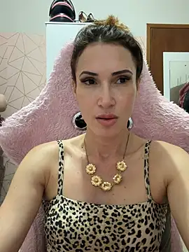 Irresistible37 Adlı Modelin Canlı XXX Sohbeti
