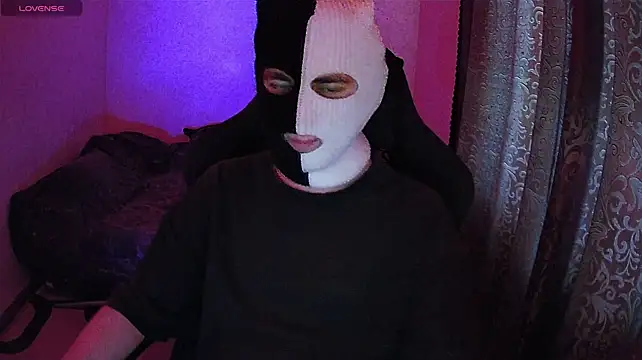 Chat XXX en directo de ZXCENSORED-