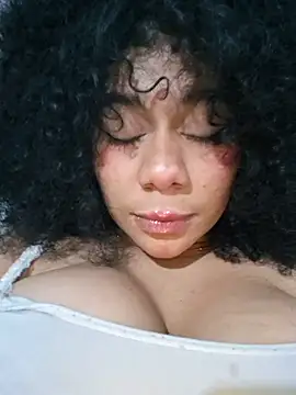 Chat XXX en directo de Yerystar