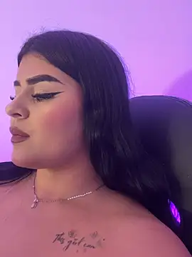 Kariina__69 Chat XXX live