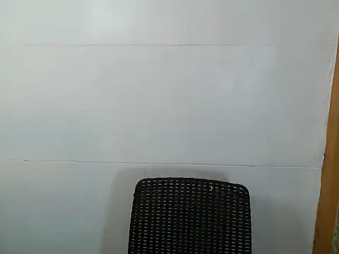 Yourslutty_patricia 网络视讯表演