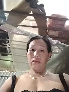 Delina68 网络视讯表演