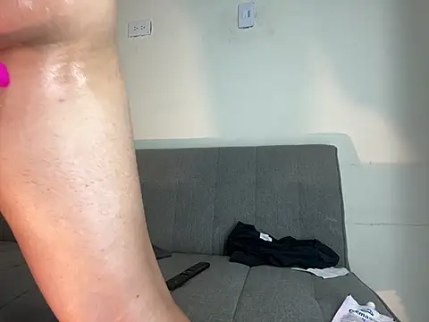 Domenick_Myls Adlı Modelin Canlı XXX Sohbeti