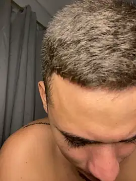 Webkamerová show JEYBOY666