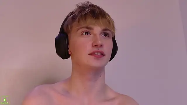 Your_avatar Webcam Show