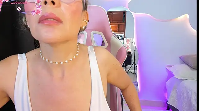daliascoth-'s Live XXX Chat