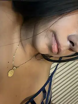 Lilybeeth লাইভ XXX চ্যাট