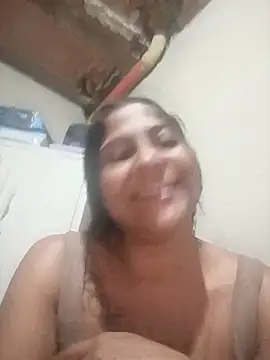 Giselabrunette25 XXX чат на живо