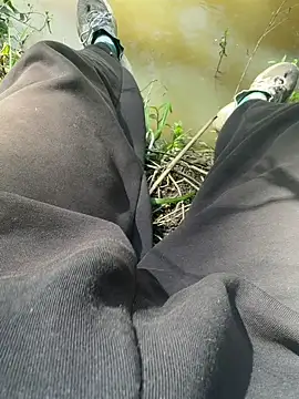 GetBuckets04 Webcam Show