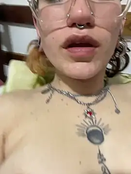 ladyaura_'s Live XXX Chat