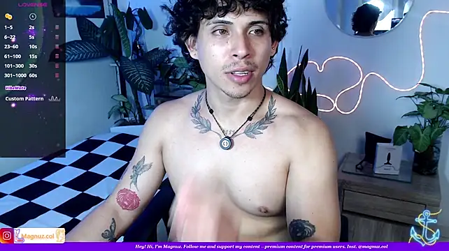 XXX chat uživo modela no_face_69