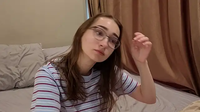 PollyBeev Chat XXX live