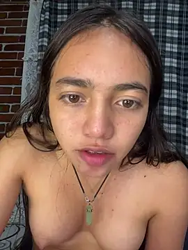 Yulieth_Valentina লাইভ XXX চ্যাট