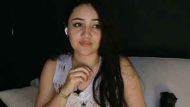 Isa_1207's Live XXX Chat