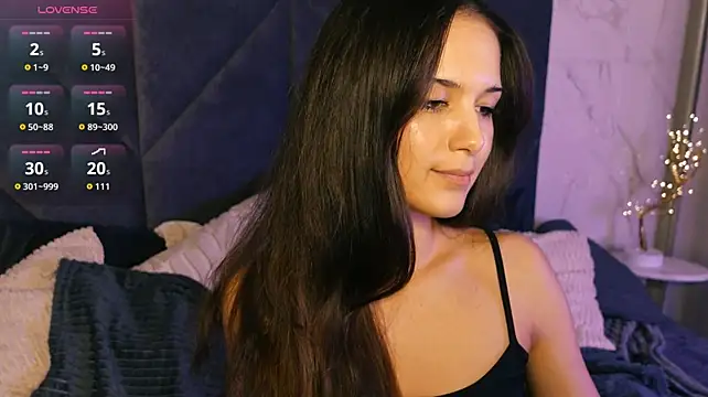 SkinnyEllie Chat XXX in diretta