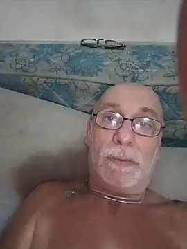 Toby2712 élő XXX-chatje
