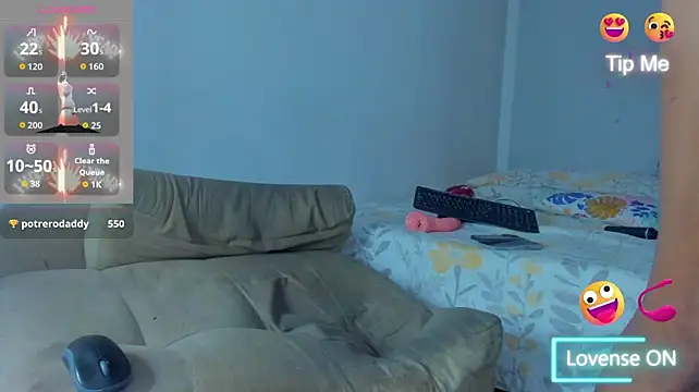 XXX chat uživo modela Toony_Dee