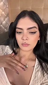 Chat XXX en directo de AliceRitter