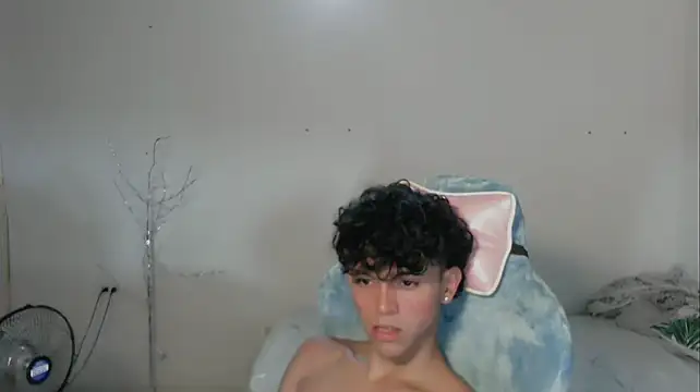 FUNNY_DICK_ élő XXX-chatje