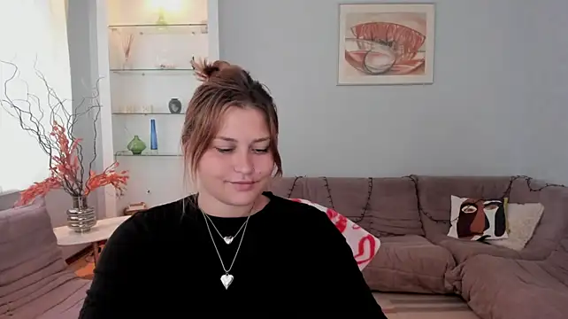 Chat XXX en directo de NoraLiin